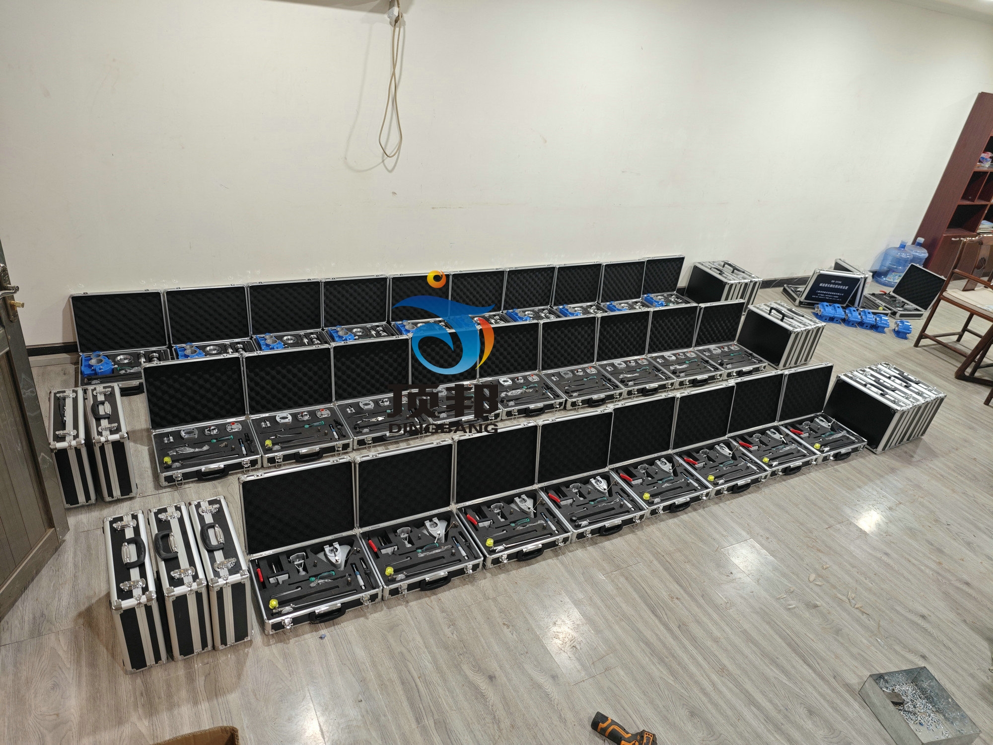 臺(tái)虎鉗實(shí)測繪圖訓(xùn)練裝置