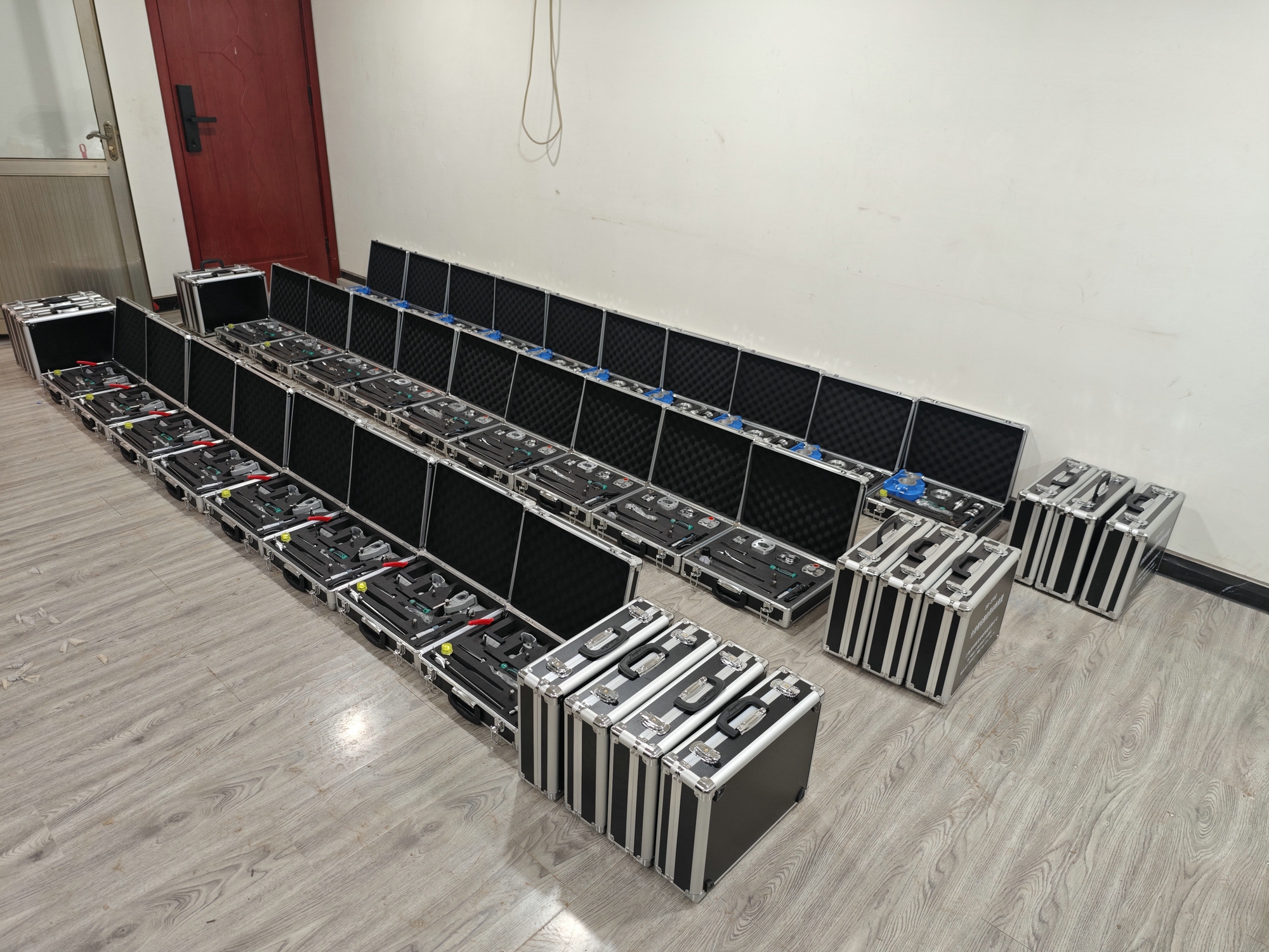 臺(tái)虎鉗實(shí)測繪圖訓(xùn)練裝置