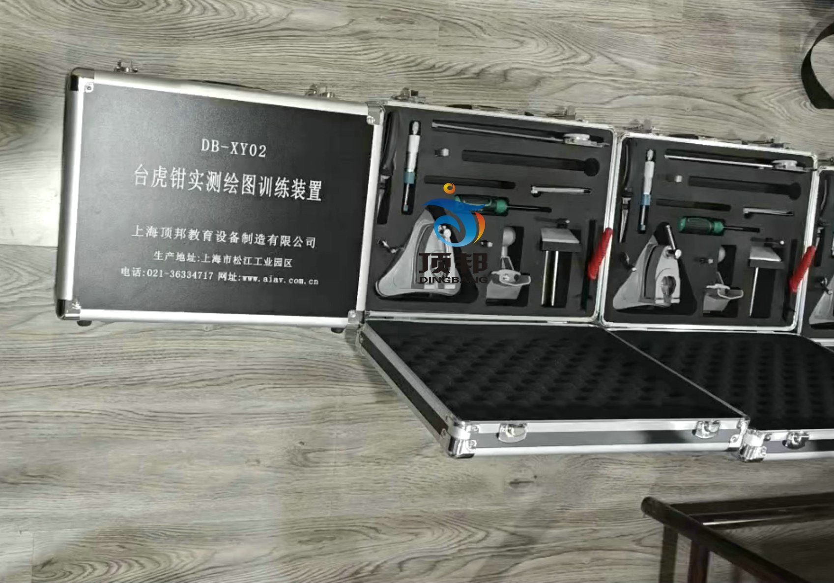 臺(tái)虎鉗實(shí)測繪圖訓(xùn)練裝置